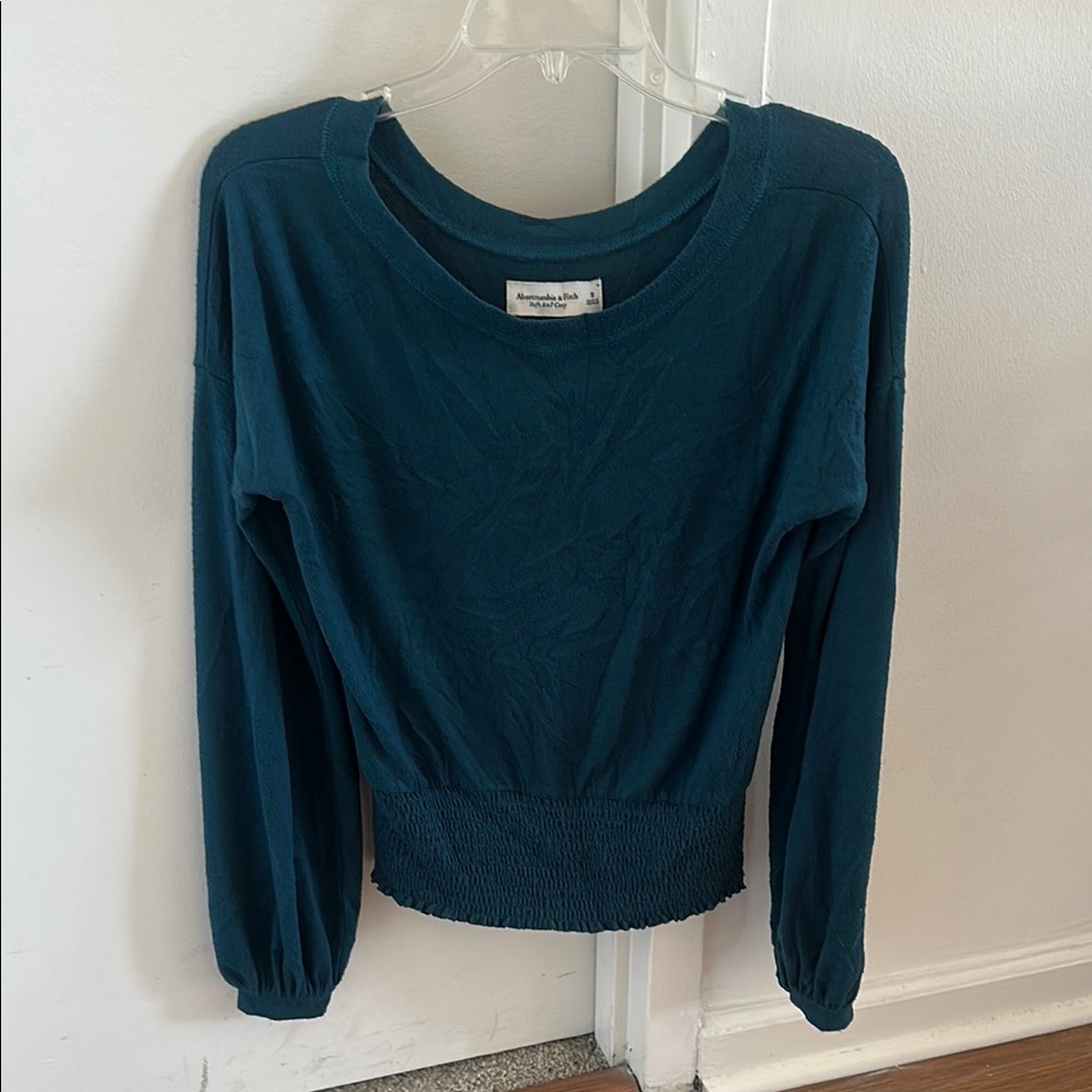 Abercrombie & Fitch Sweater size Small